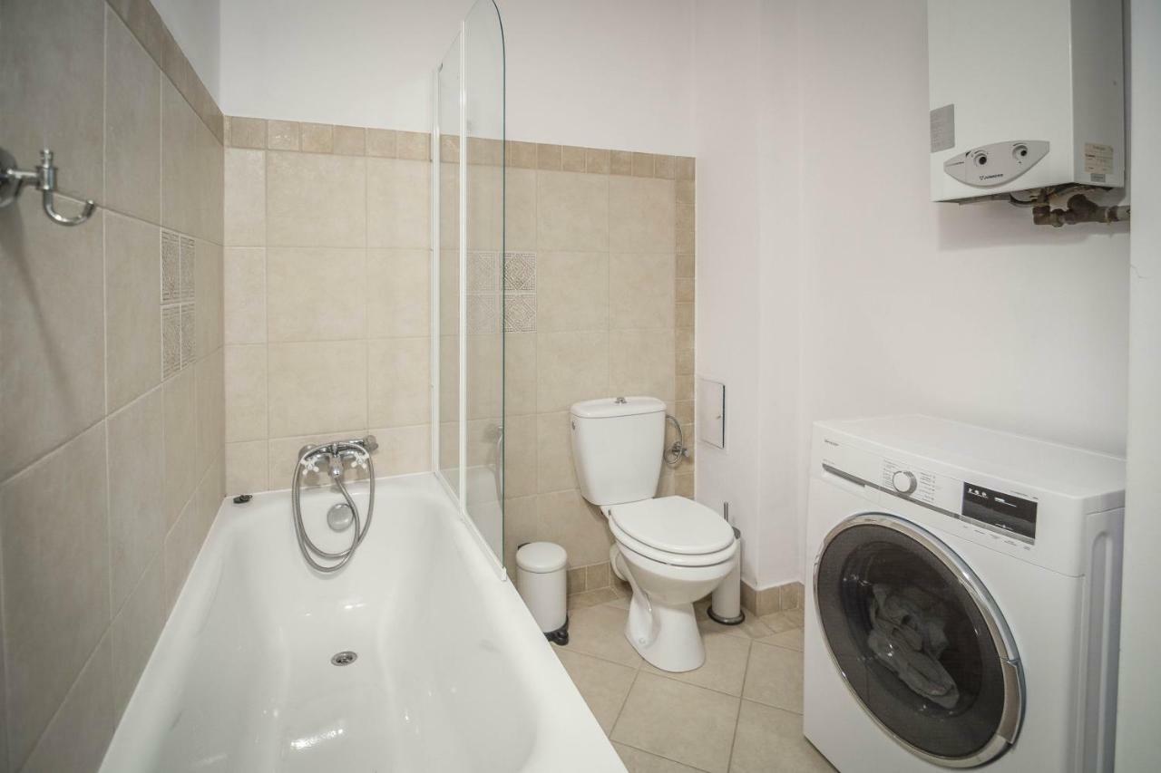 Piano Old Town Ogarna Apartment กดัญสก์ ภายนอก รูปภาพ